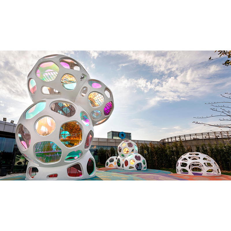 Mirror Football